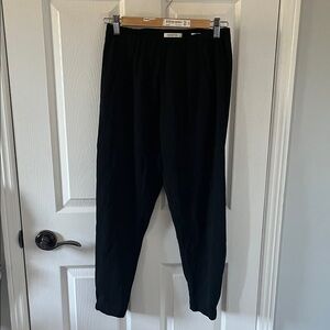 Babaton Black Ankle Pants Aritzia ankle pants